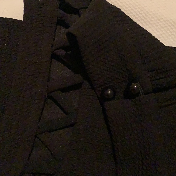 Black top - Picture 4 of 4